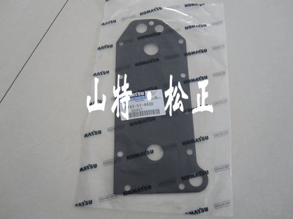 小松機油冷卻器蓋，小松原廠300-7機油冷卻器蓋 襯墊