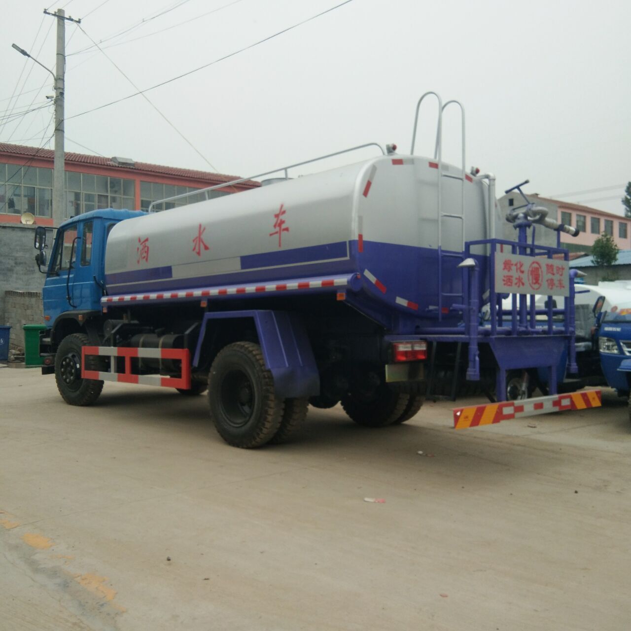 12立方灑水車圖片/12立方灑水車樣板圖 (2)