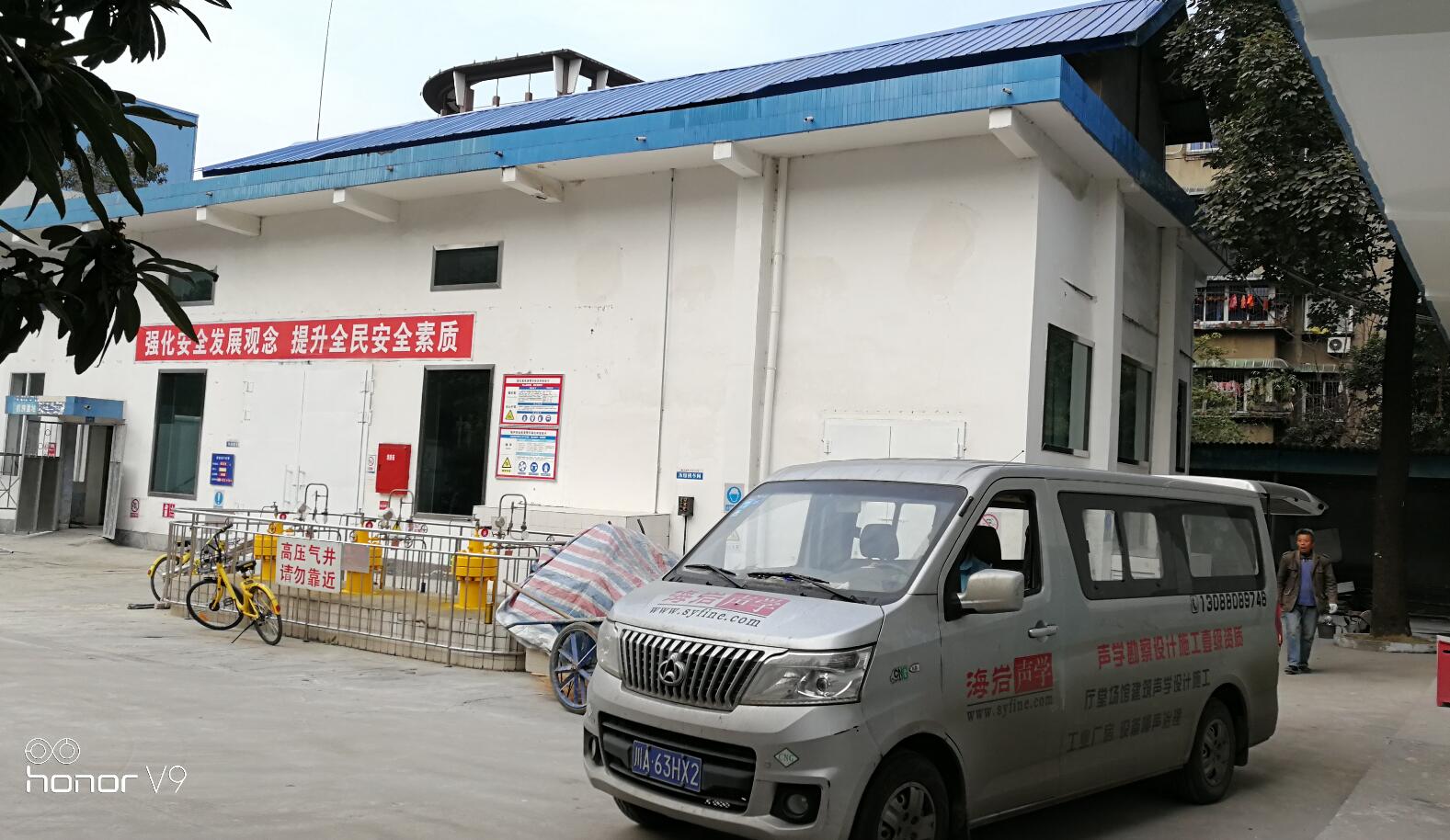 云南貴州壓縮機(jī)噪聲治理隔音門隔音