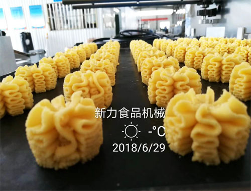 糕點(diǎn)機(jī)圖片/糕點(diǎn)機(jī)樣板圖 (1)