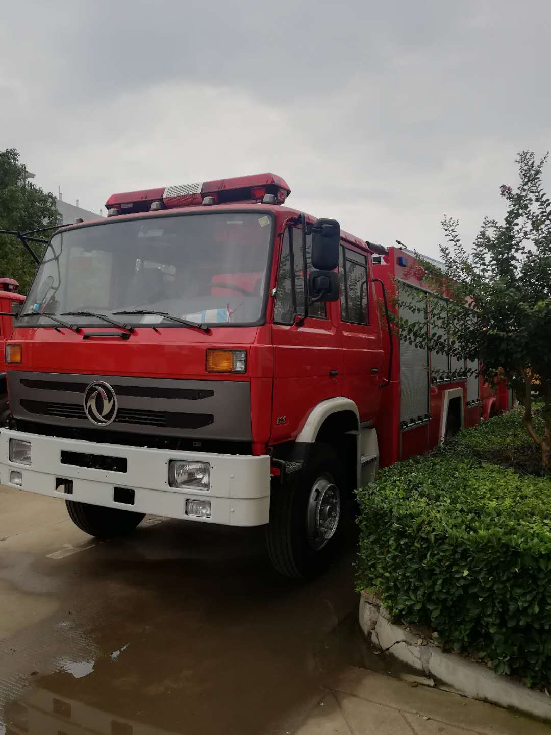 慶鈴五十鈴11噸水罐消防車江南產(chǎn) 慶鈴五十鈴11噸水罐消防車車