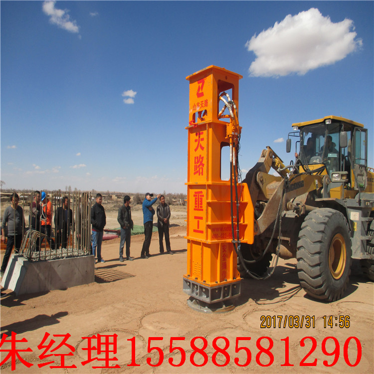 福建液壓夯實(shí)機(jī)圖片