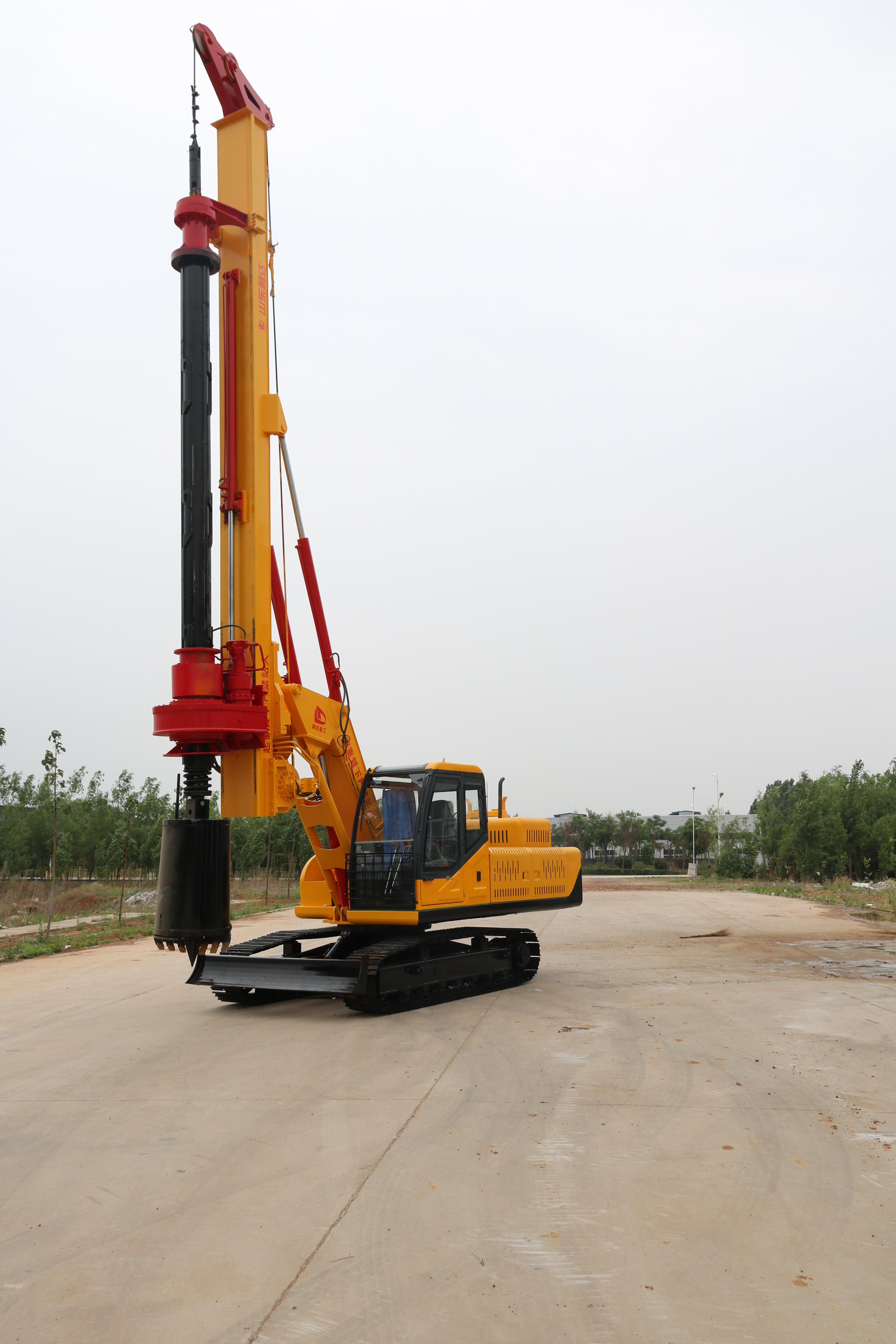 國內(nèi)旋挖鉆機(jī)哪家好？山東利達(dá)廠家圖片/國內(nèi)旋挖鉆機(jī)哪家好？山東利達(dá)廠家樣板圖 (4)
