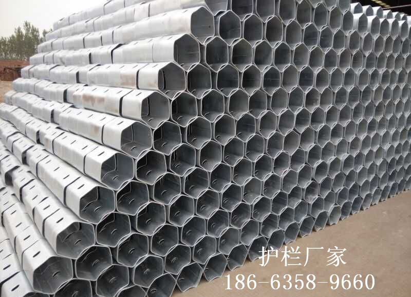 熱鍍鋅護(hù)欄板圖片/熱鍍鋅護(hù)欄板樣板圖 (1)