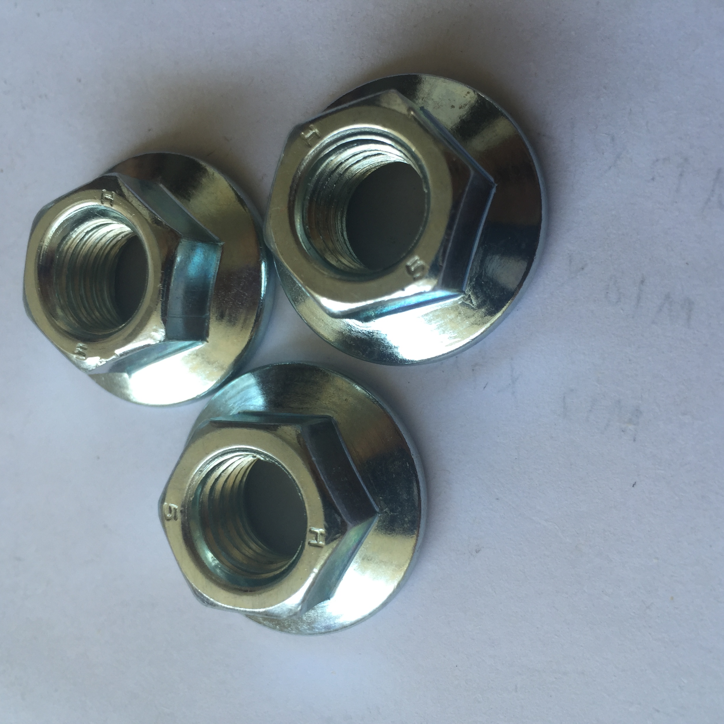 法蘭螺母廠家-價(jià)格-供應(yīng)商