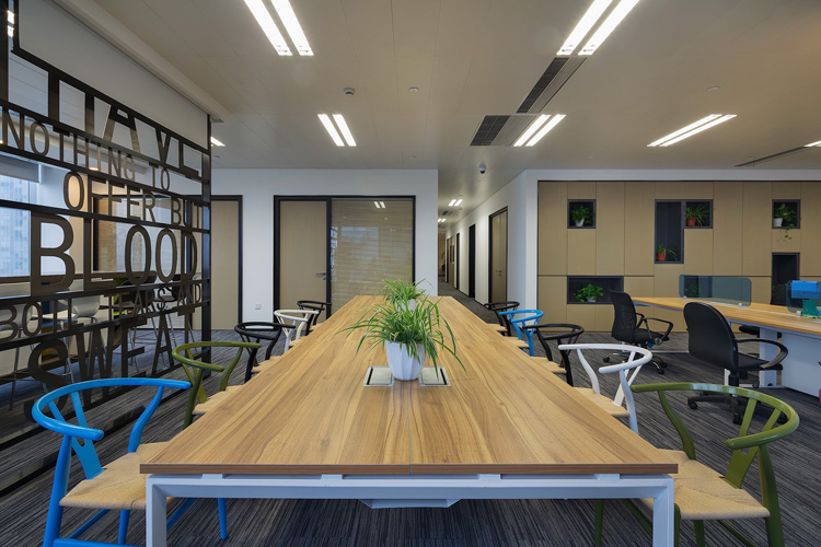 廣州同進(jìn)置業(yè)辦公室裝修設(shè)計(jì)方案圖片