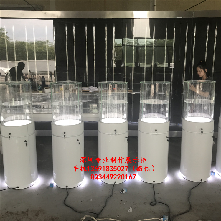 深圳制作圓形玻璃展示柜圖片