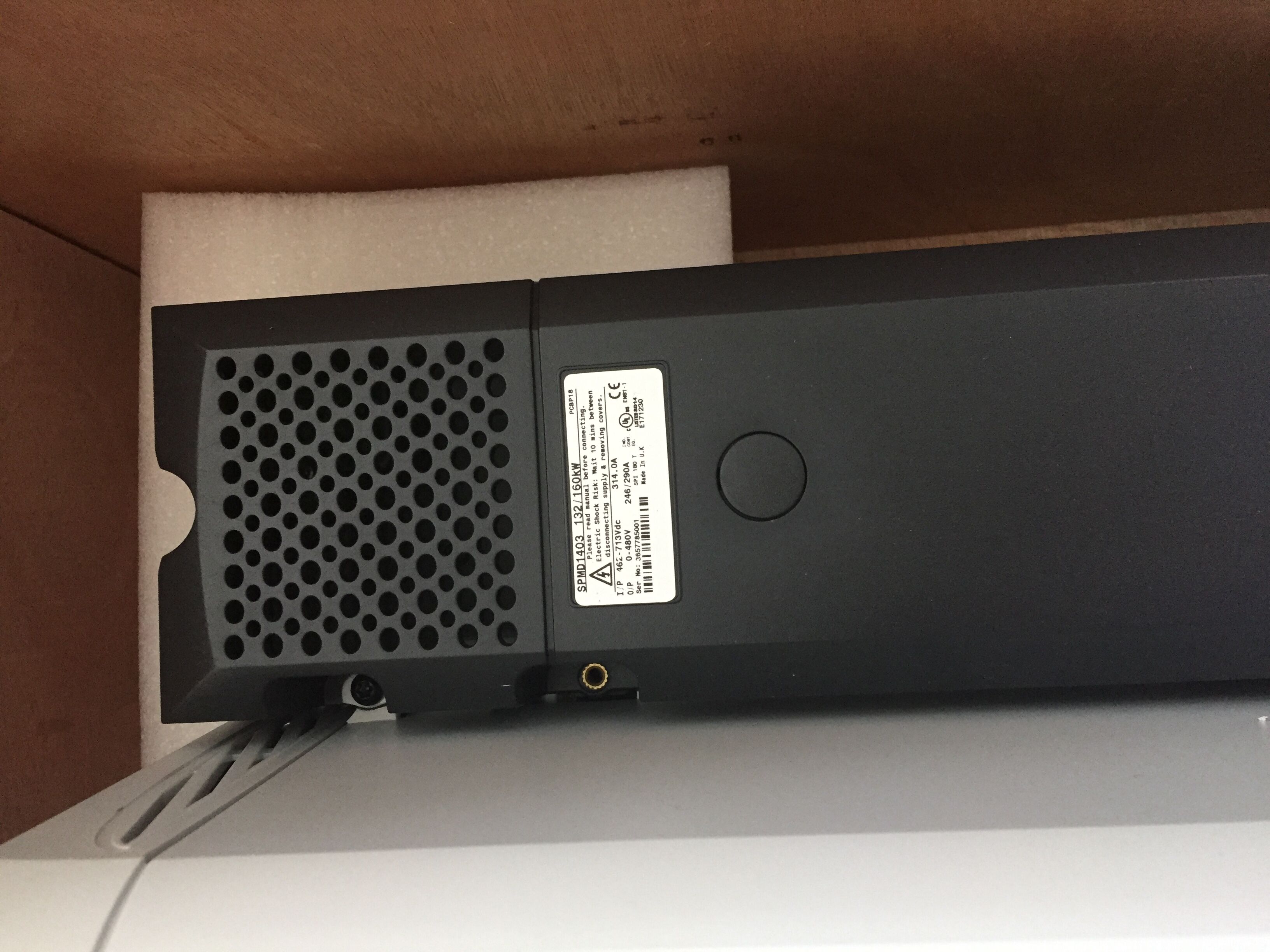 SP6401艾默生變頻器90KW全新