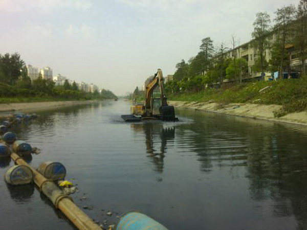 陆地挖掘机出租 陆地挖掘机 陆地挖掘机公司 陆地挖掘机报价 陆地挖掘机打捞 陆地挖掘机厂家 水陆地挖掘机租赁图片