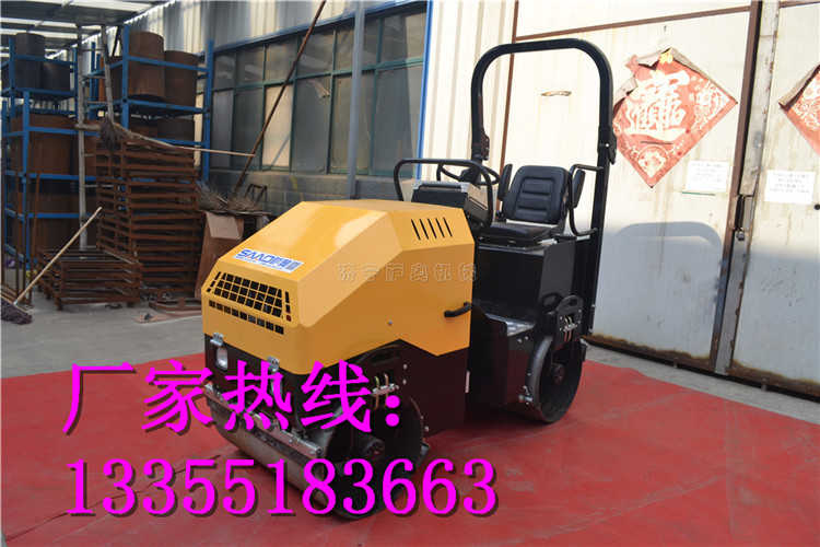 小型座駕式壓路機(jī)圖片/小型座駕式壓路機(jī)樣板圖 (2)