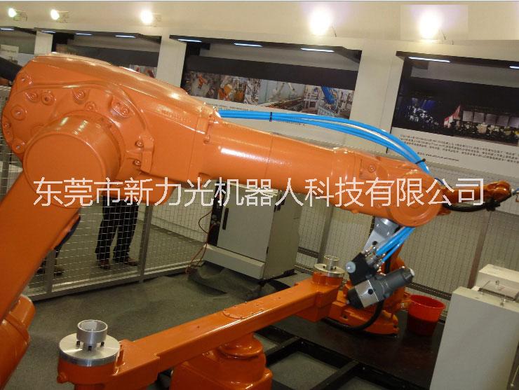 點(diǎn)膠機(jī)器人圖片/點(diǎn)膠機(jī)器人樣板圖 (4)