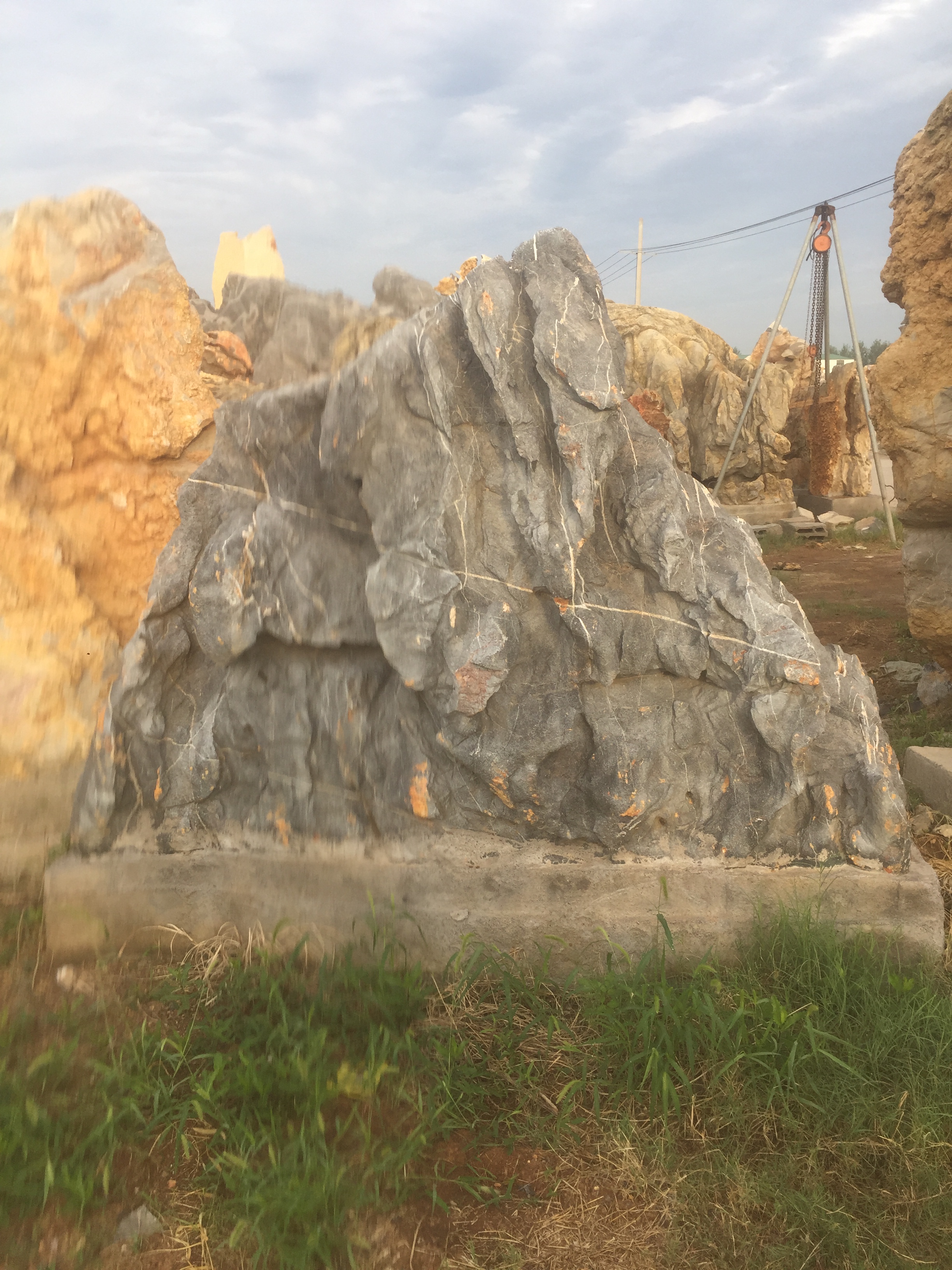 上海專業(yè)設(shè)計園林景觀石，揚州專業(yè)設(shè)計園林景觀石，山東專業(yè)設(shè)計園林景觀石