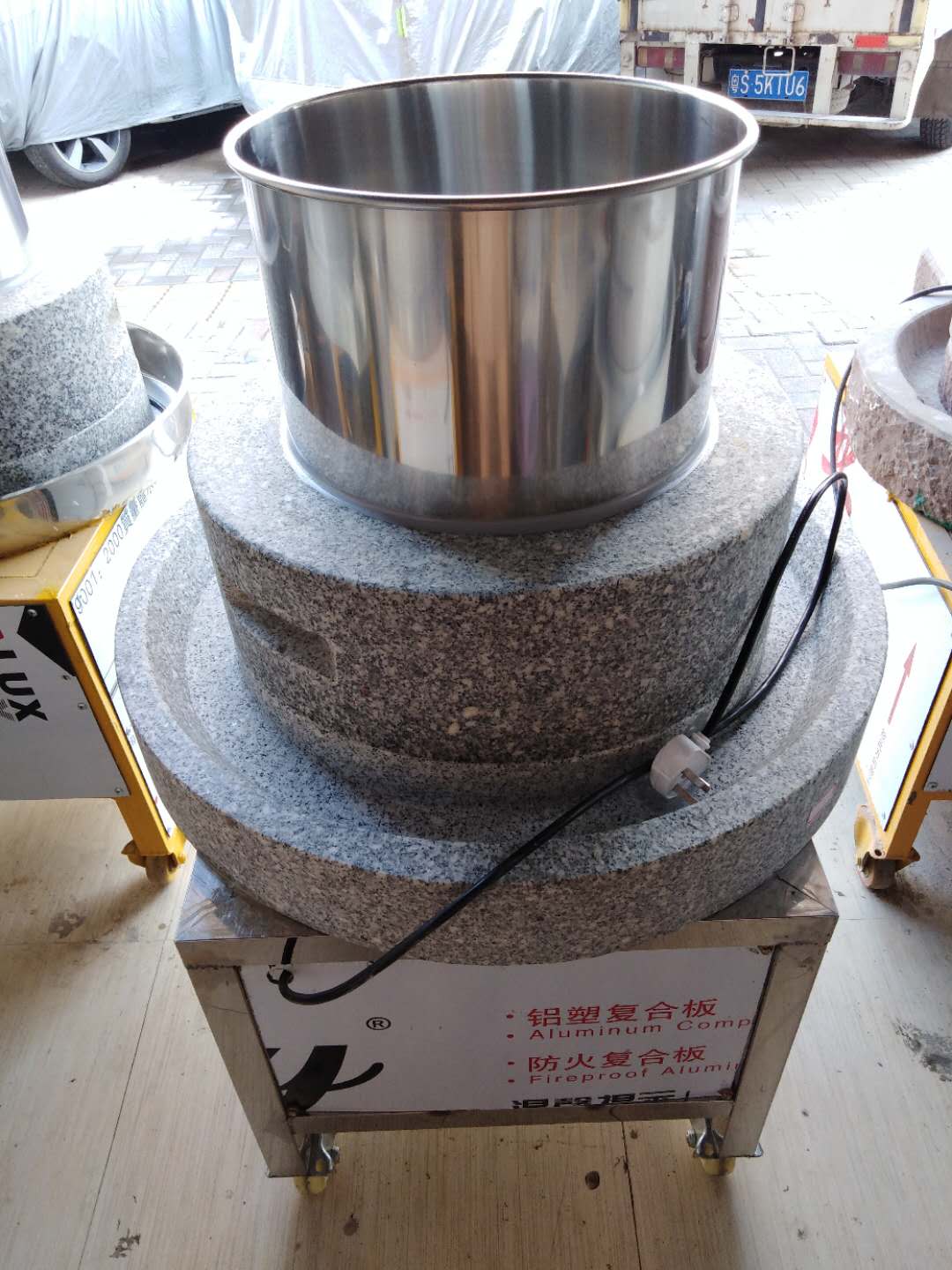 腸粉磨漿機(jī)圖片/腸粉磨漿機(jī)樣板圖 (2)