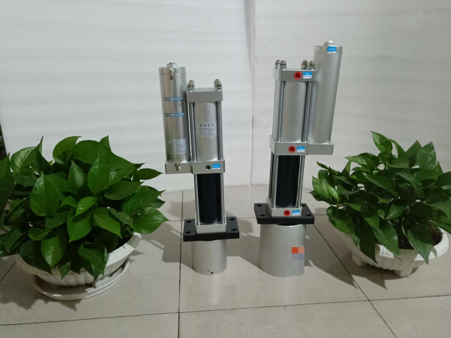 快速型增壓缸圖片