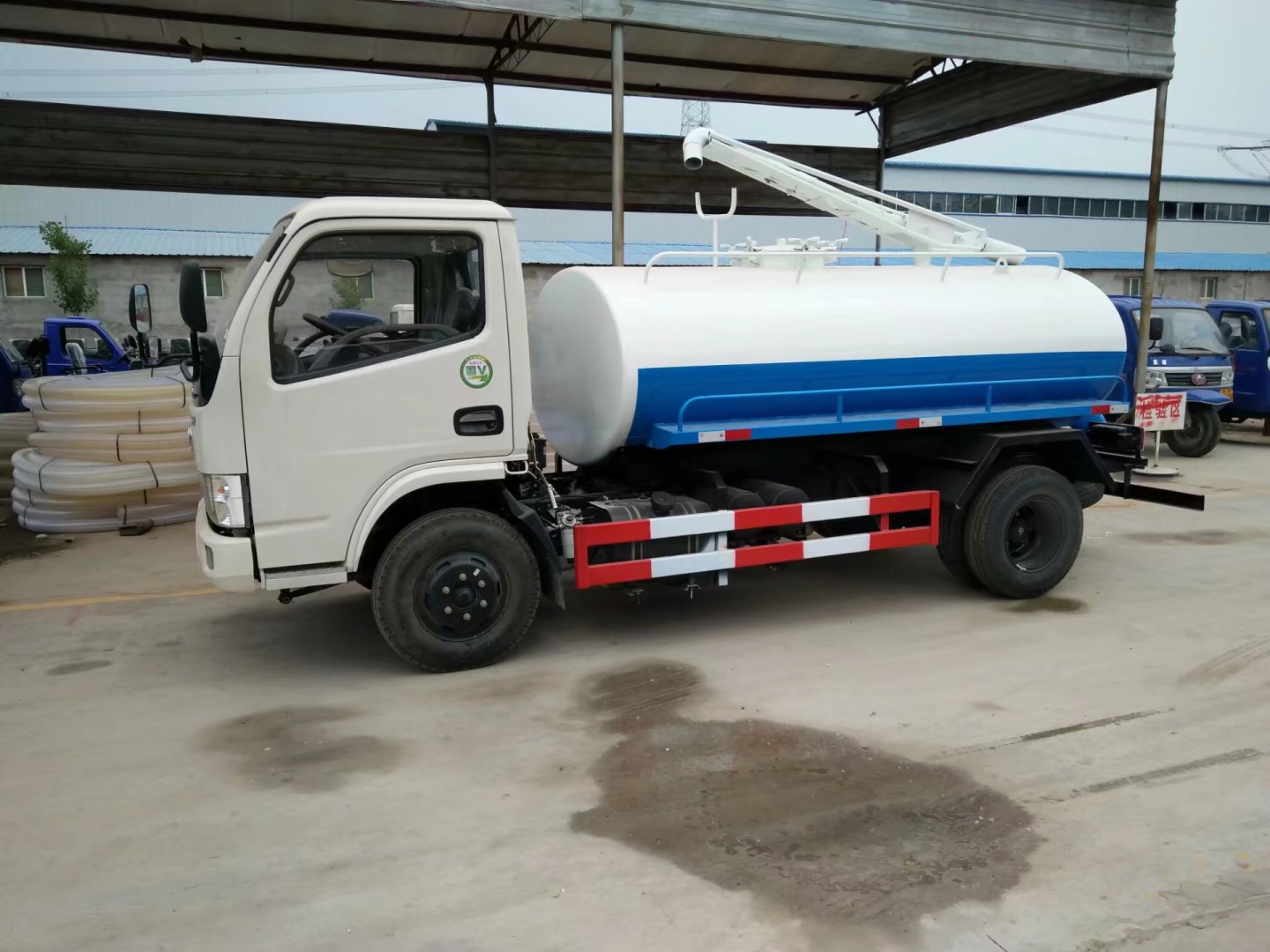 山東大型吸糞車供貨商 菏澤大型吸糞車供貨商 廣東大型吸糞車供貨商  浙江大型吸糞車供貨商 大型吸糞車供貨商