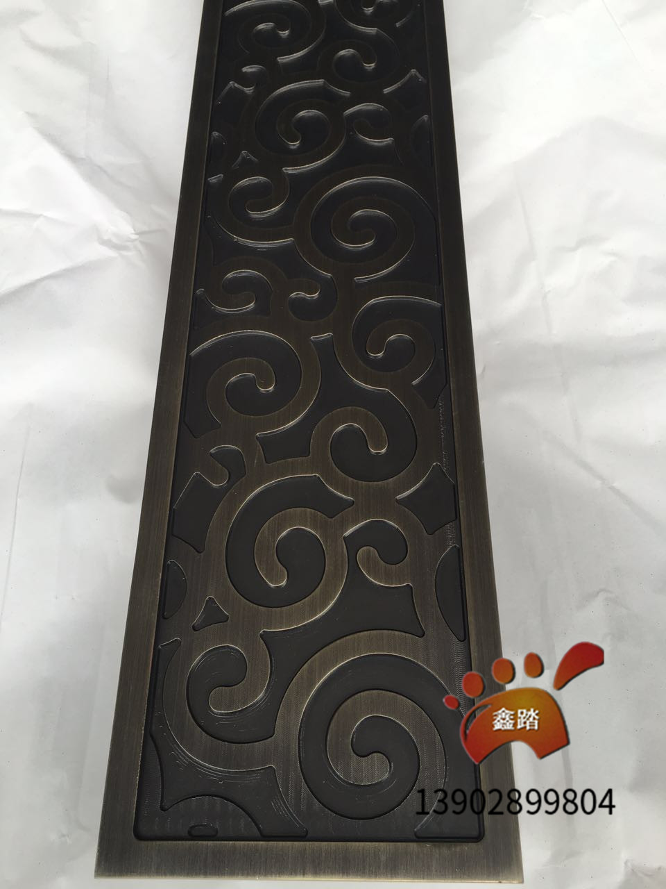 經(jīng)典款式鋁板紅古銅祥云大門拉手xt-s003鑫踏金屬制品有限公司