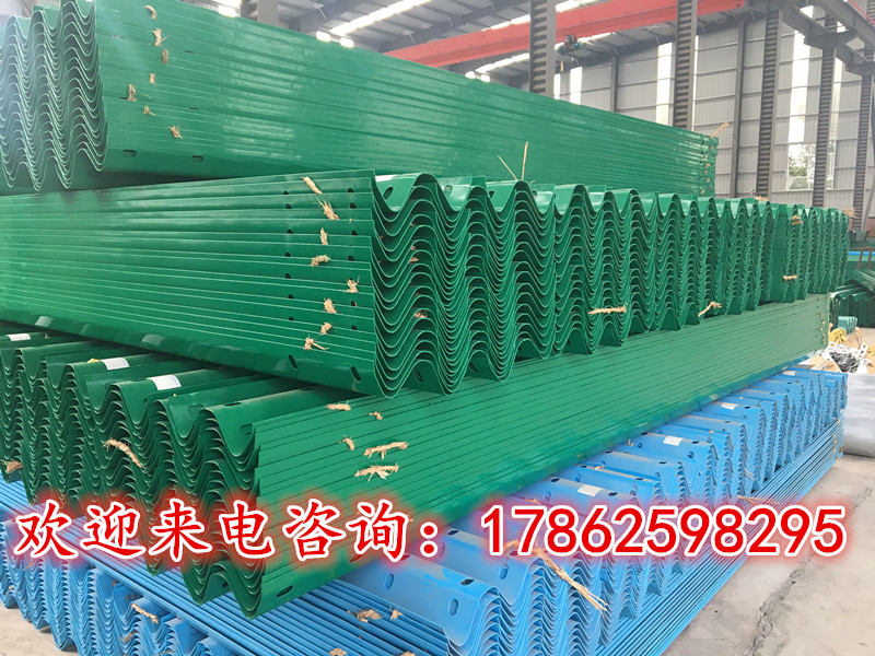 熱鍍鋅噴塑護(hù)欄板圖片/熱鍍鋅噴塑護(hù)欄板樣板圖 (3)