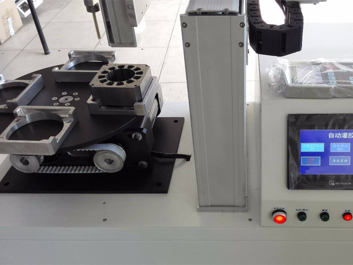 變壓器點膠機圖片