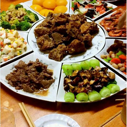 青花瓷大菜盤圖片