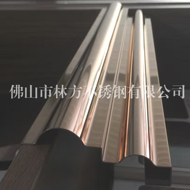 訂做加工不銹鋼踢腳線圖片