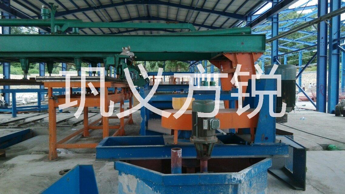 方銳硅酸鈣板生產(chǎn)線(xiàn)圖片