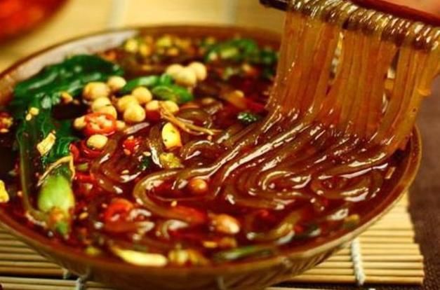 麻辣燙技術(shù)培訓(xùn)學(xué)習(xí)，特色小面