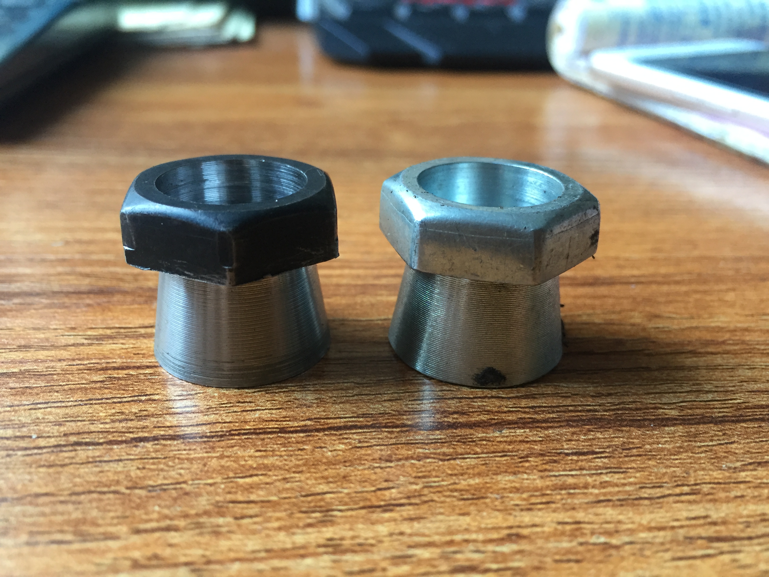 擰斷防盜螺母圖片