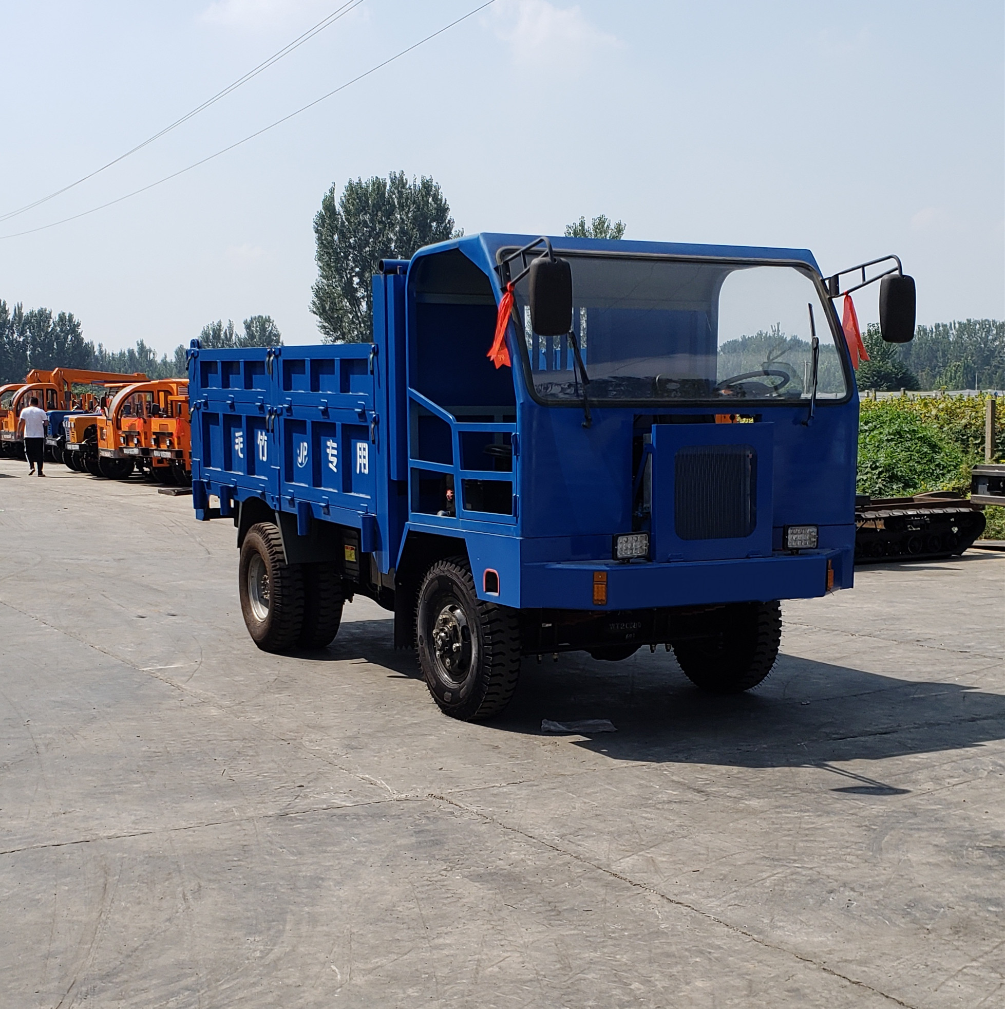 四驅(qū)毛竹運(yùn)輸車(chē)，爬山王四驅(qū)農(nóng)用自卸車(chē).林業(yè)拉樹(shù)爬坡四驅(qū)車(chē)