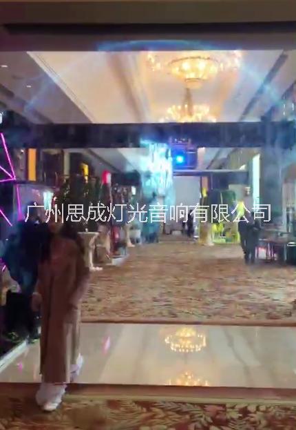 2019年年會3D全息品牌霧幕機(jī)圖片/2019年年會3D全息品牌霧幕機(jī)樣板圖 (1)