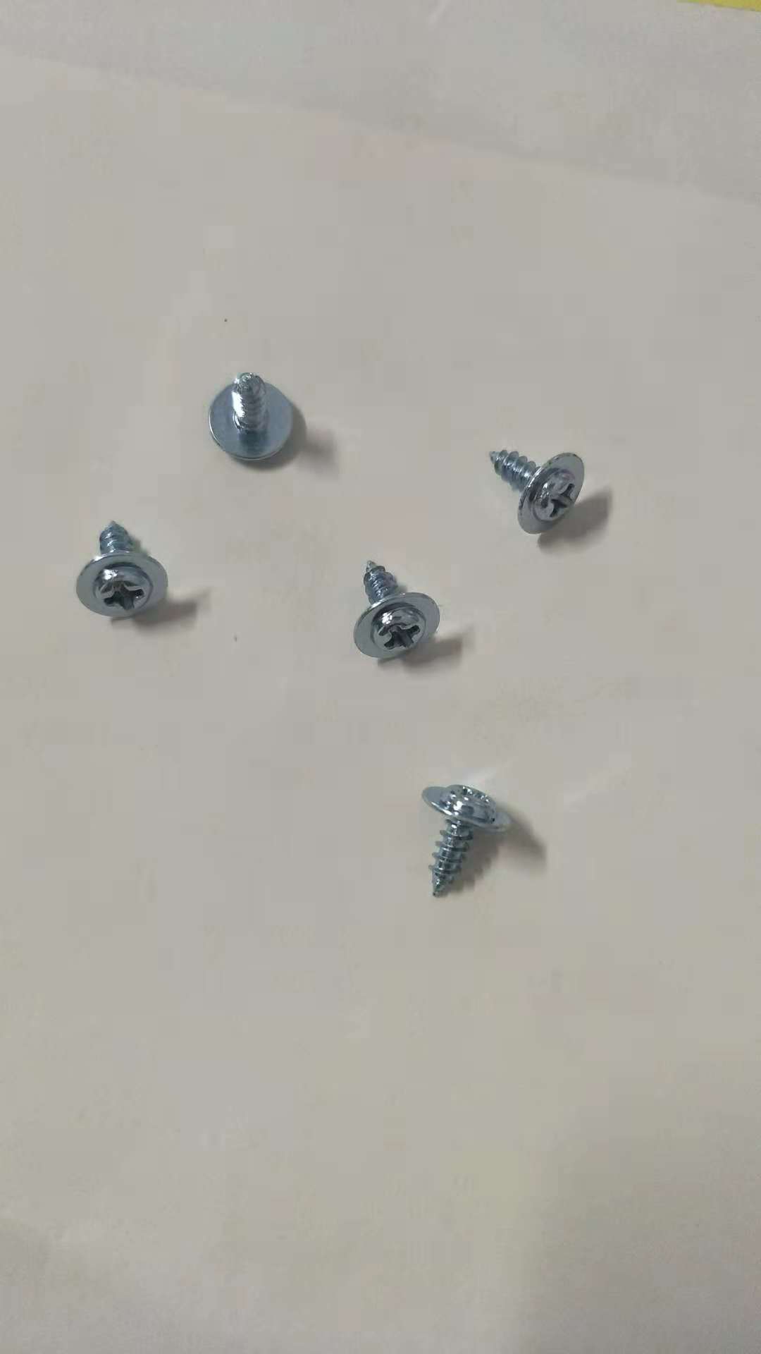 鼠標(biāo)專用螺絲圖片