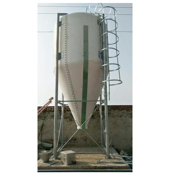 玻璃鋼料塔豬舍自動(dòng)飼喂設(shè)備山東豬舍料線自動(dòng)上料設(shè)備料塔批發(fā)
