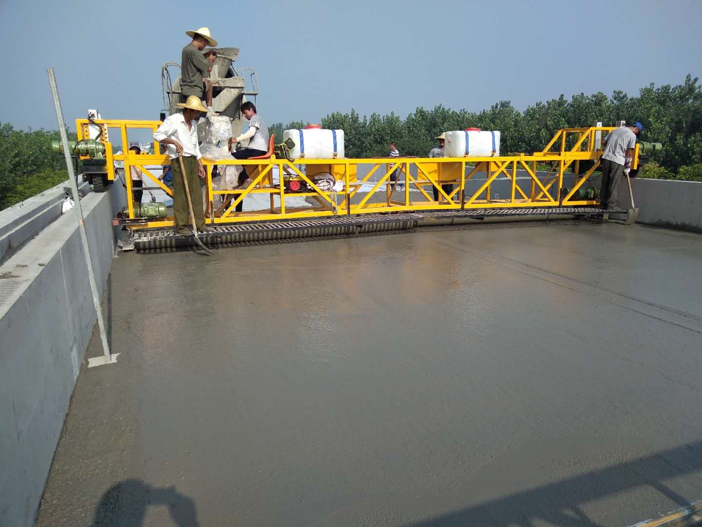 路面攤鋪機(jī)圖片/路面攤鋪機(jī)樣板圖 (3)