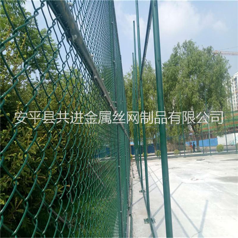 湖北鋼筋式足球場圍網(wǎng)廠家施工