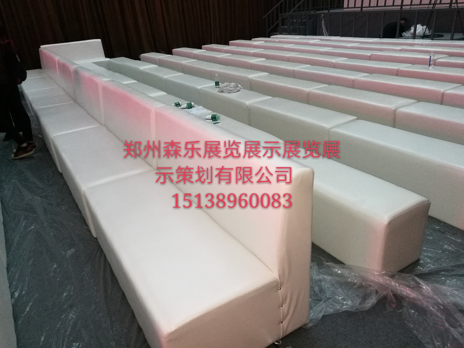 沙發(fā)租賃，桌椅租賃，鐵馬租賃圖片/沙發(fā)租賃，桌椅租賃，鐵馬租賃樣板圖 (3)