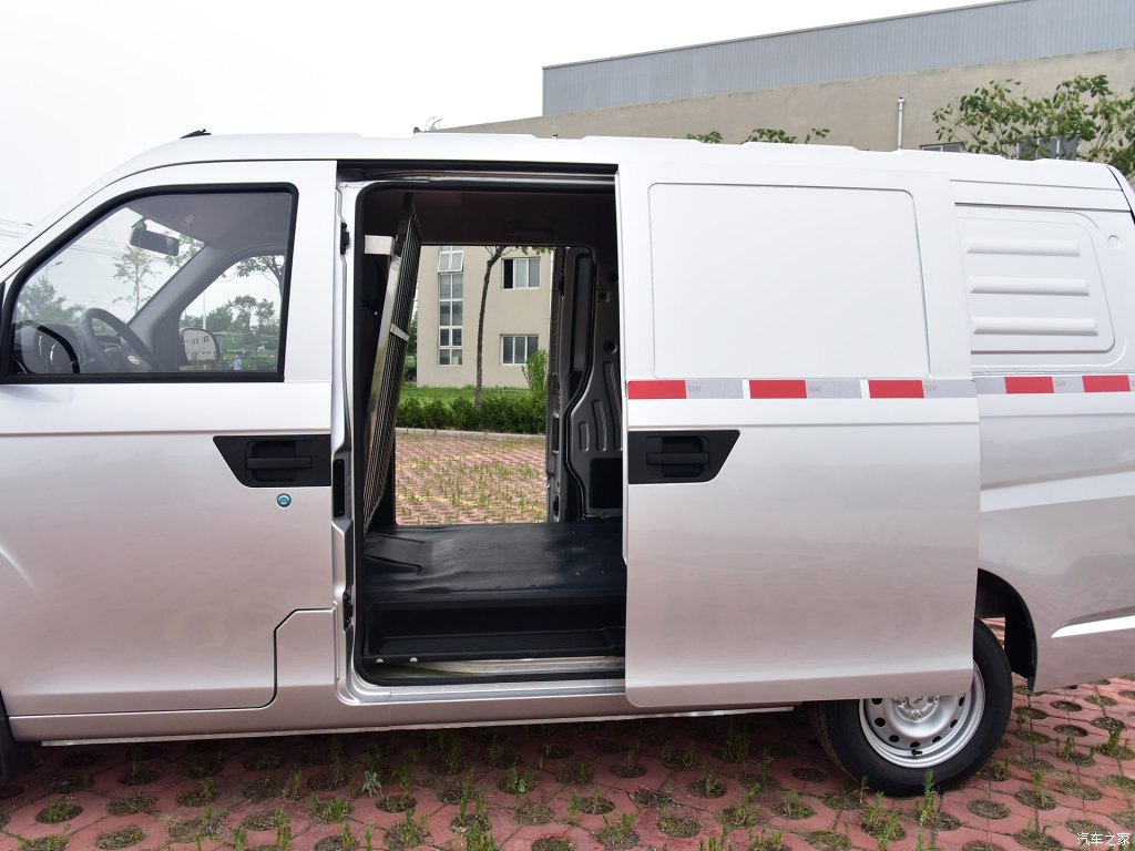 開瑞優(yōu)優(yōu),金龍開沃D10圖片