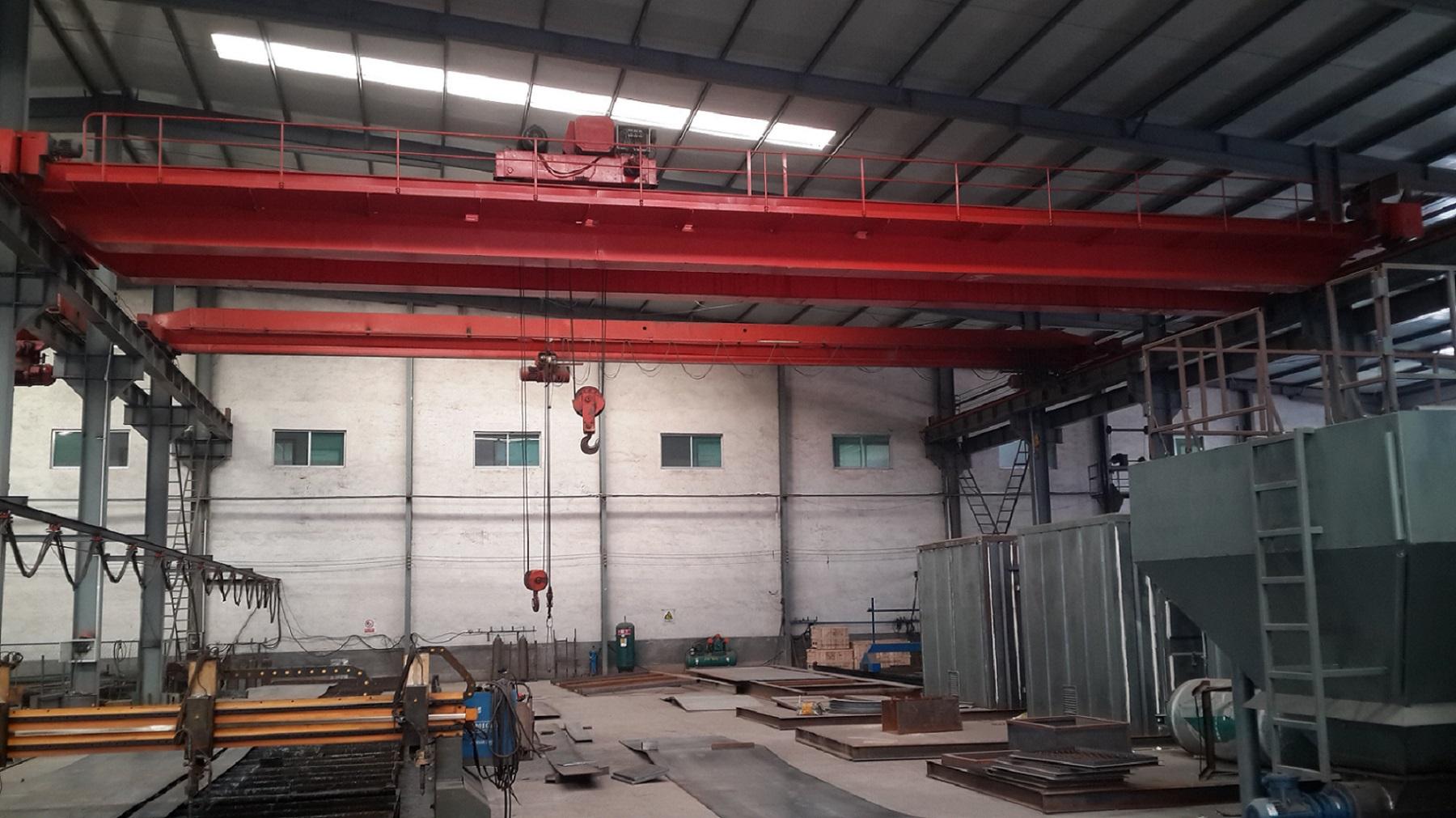 電動(dòng)葫蘆橋式起重機(jī)圖片