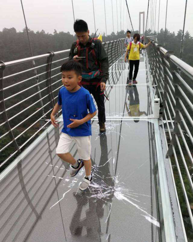 玻璃吊橋廠家_空中吊橋聯(lián)系電話圖片/玻璃吊橋廠家_空中吊橋聯(lián)系電話樣板圖 (3)