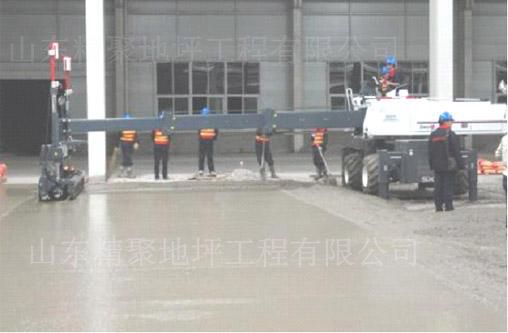 精聚大型旋轉式激光整平機使用價值
