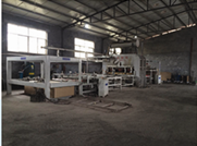 熱壓機(jī)自動(dòng)出板堆垛機(jī)圖片