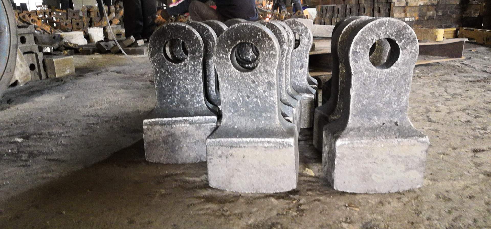 破碎機合金錘頭｜打風(fēng)化砂*合金錘頭