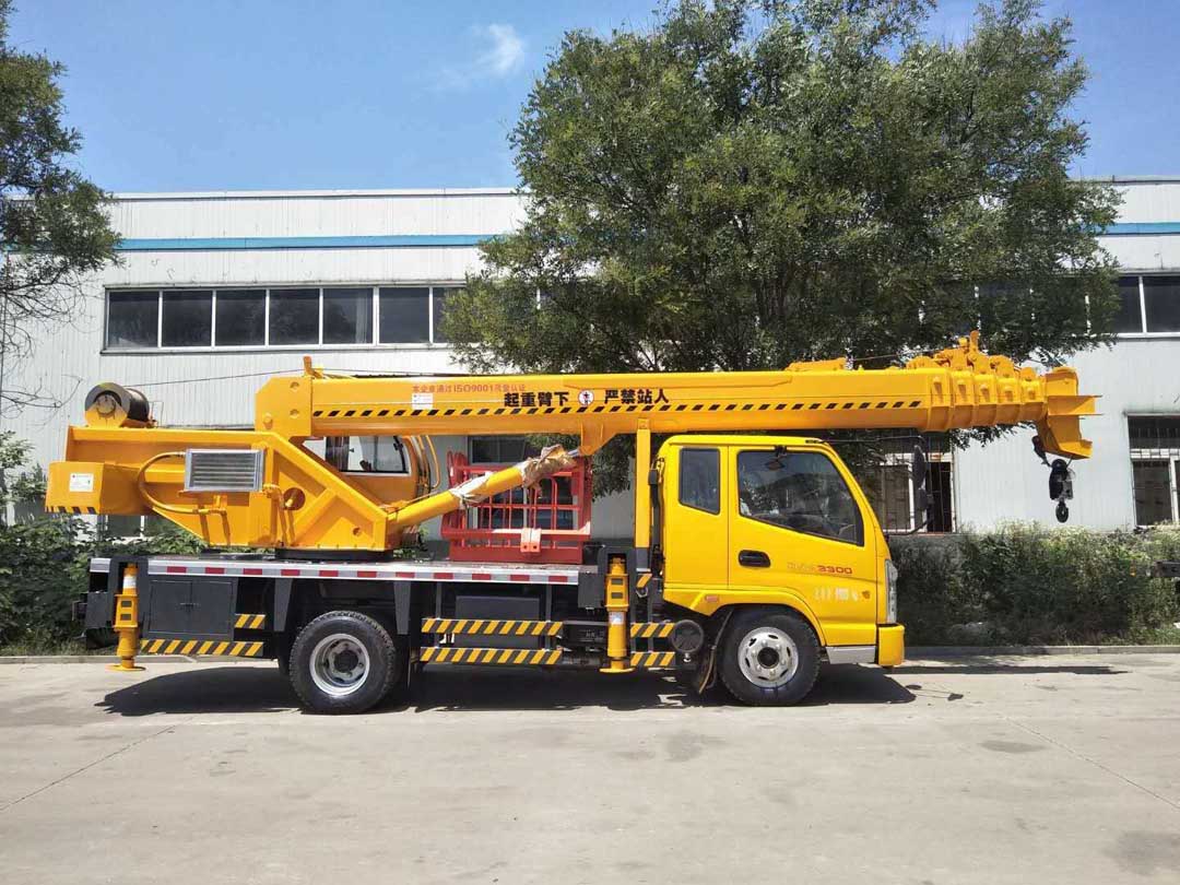 凱馬汽車吊  8噸吊車 吊車價格  國五黃牌吊車 汽車起重機