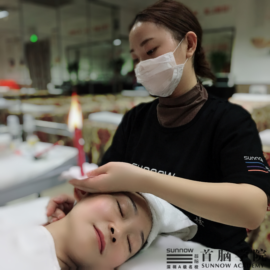 美容培訓(xùn)圖片/美容培訓(xùn)樣板圖 (3)
