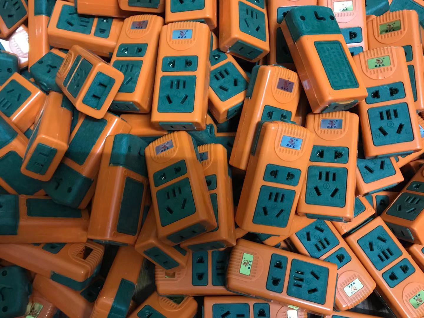 111 9孔 排插圖片/111 9孔 排插樣板圖 (2)