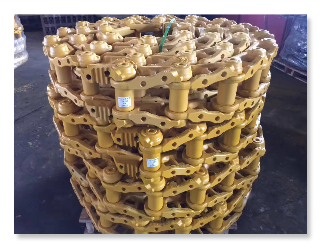 挖掘機(jī)鏈條圖片/挖掘機(jī)鏈條樣板圖 (3)