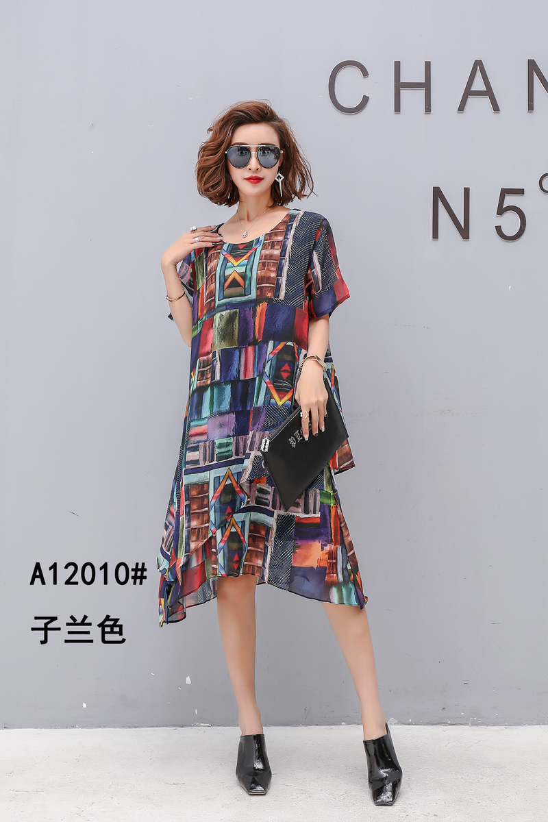 四季太陽花2018夏款連衣裙，大版棉麻連衣裙批發(fā)