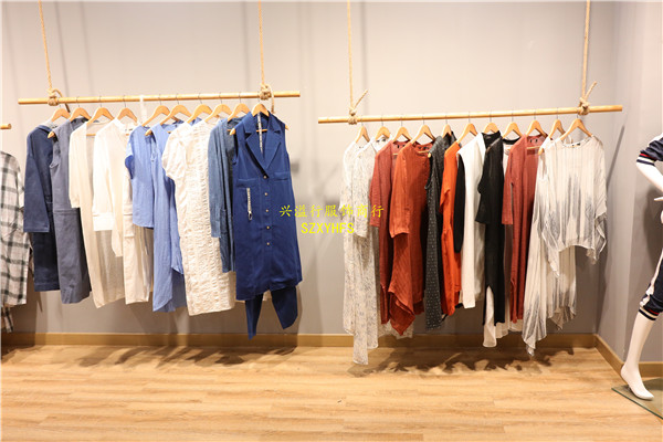 深圳女裝品牌2018春夏圖片/深圳女裝品牌2018春夏樣板圖 (3)