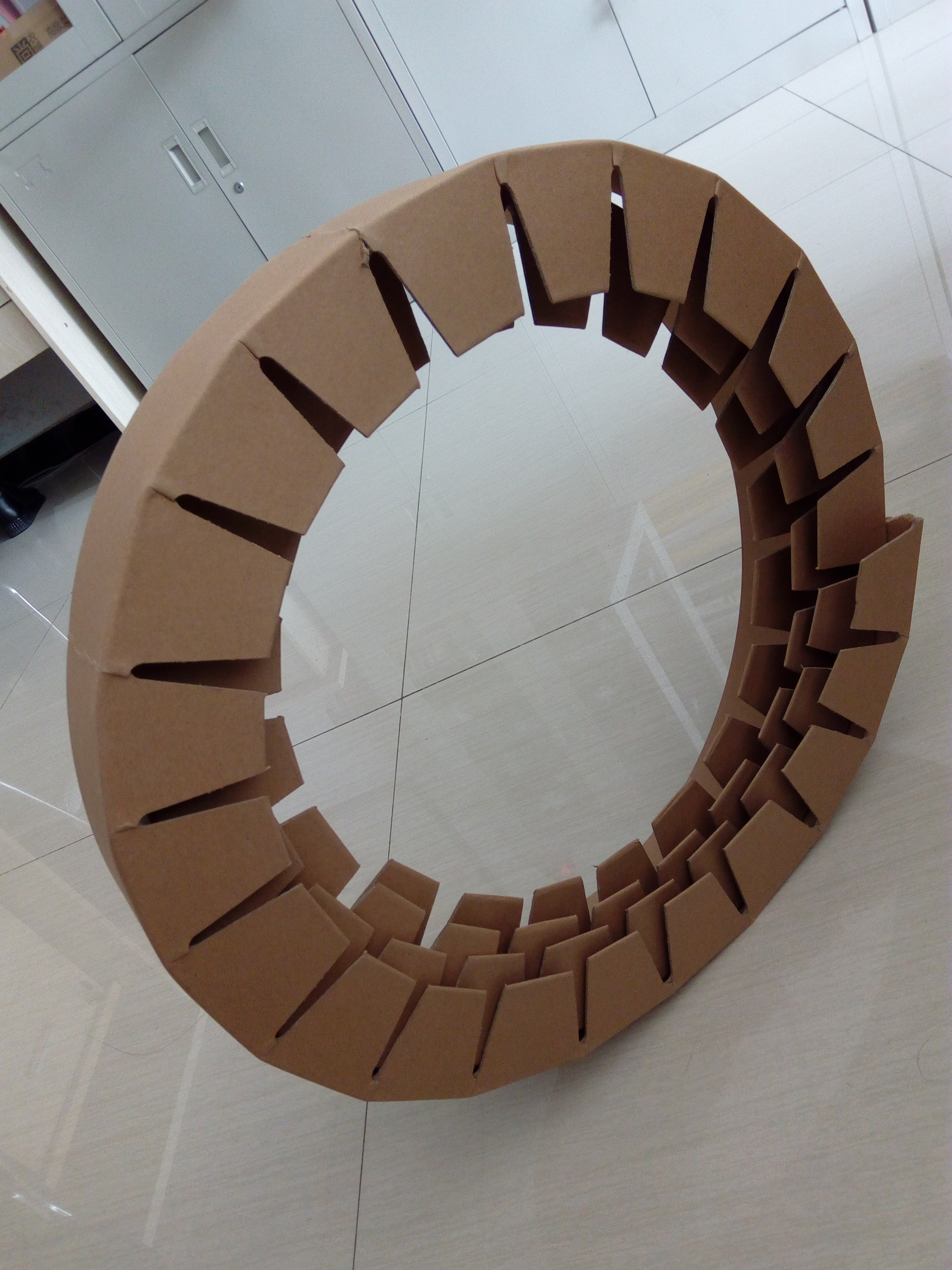 低價(jià)直銷紙護(hù)角 環(huán)繞型護(hù)邊條 成圖片