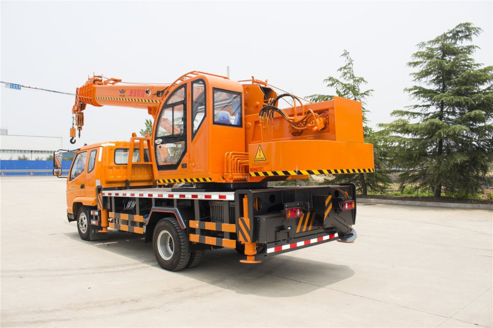 唐駿8噸汽車吊 起重機(jī) 汽車吊
