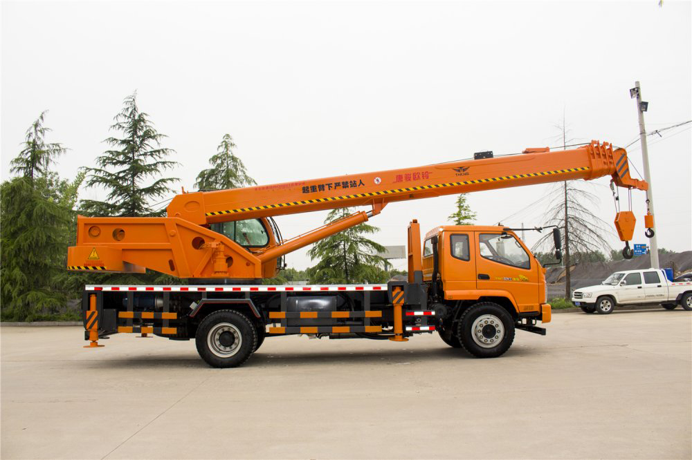 6噸汽車吊圖片/6噸汽車吊樣板圖 (4)