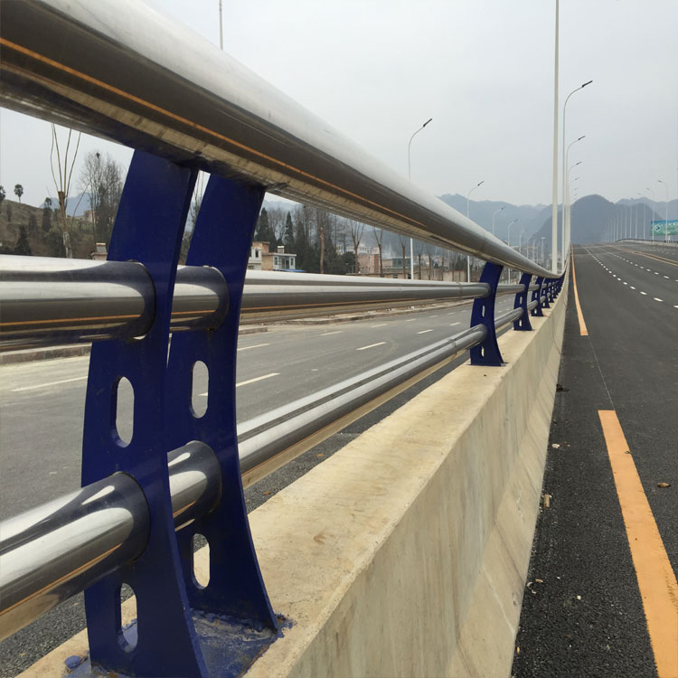 貴州貴陽橋梁護(hù)欄天橋欄桿河道護(hù)欄河岸護(hù)欄橋側(cè)護(hù)欄道路扶手護(hù)欄